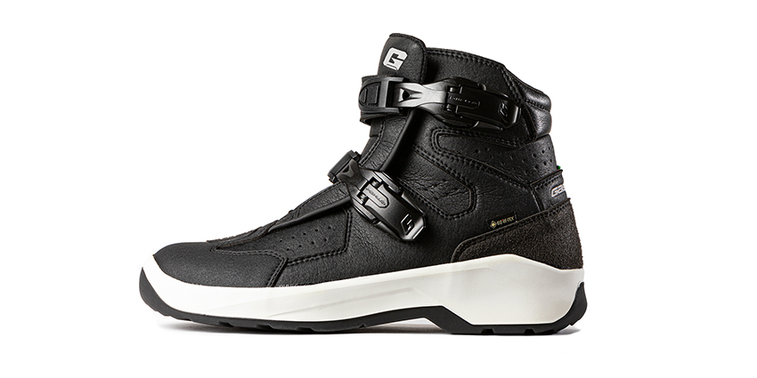 gaerne-zabaki-pantera-black