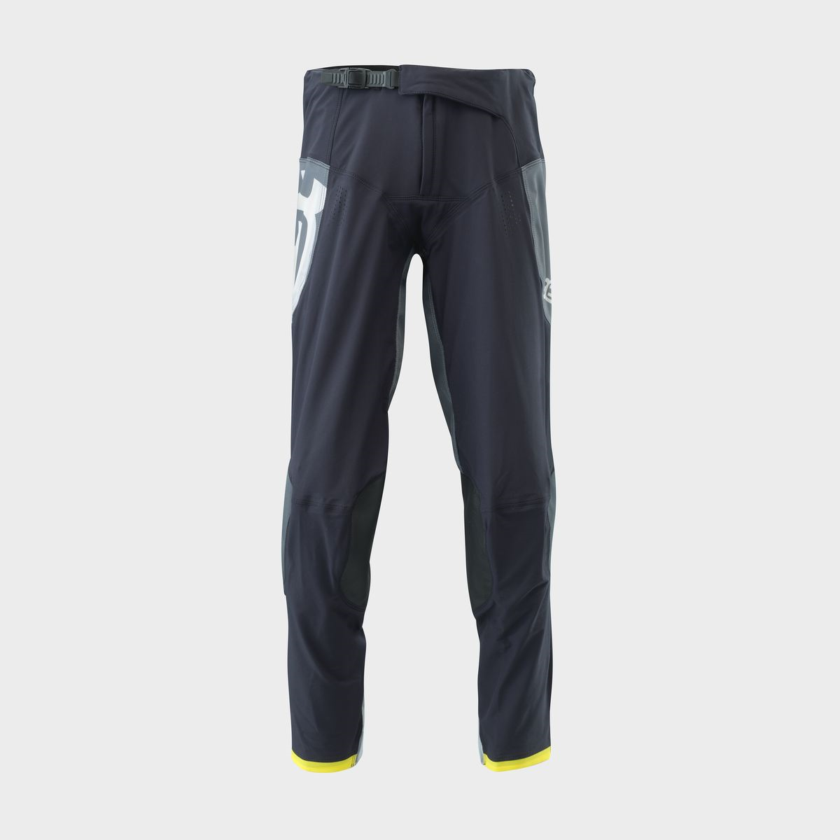 husqvarna-bikses-railed-black