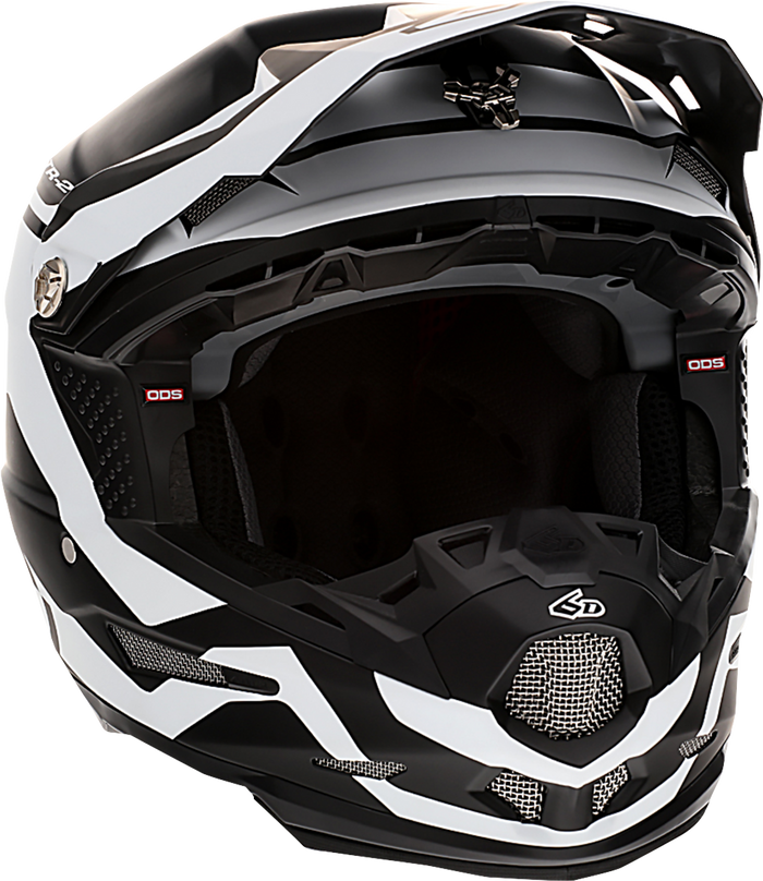 6D ķivere ATR-2 Drive white/black