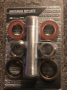 HUSQVARNA clip for side fairing Norden