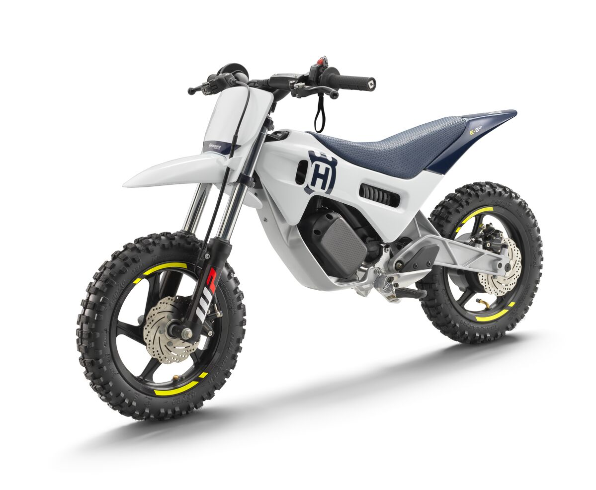 husqvarna-motocikls-ee-2-24