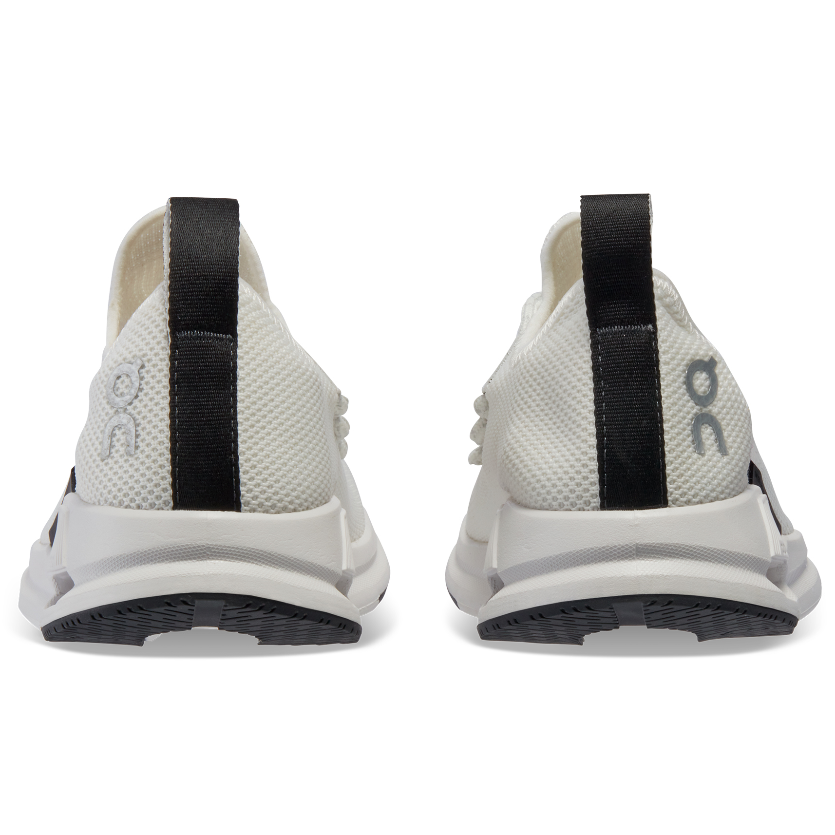 on-apavi-cloudeasy-w-white-black