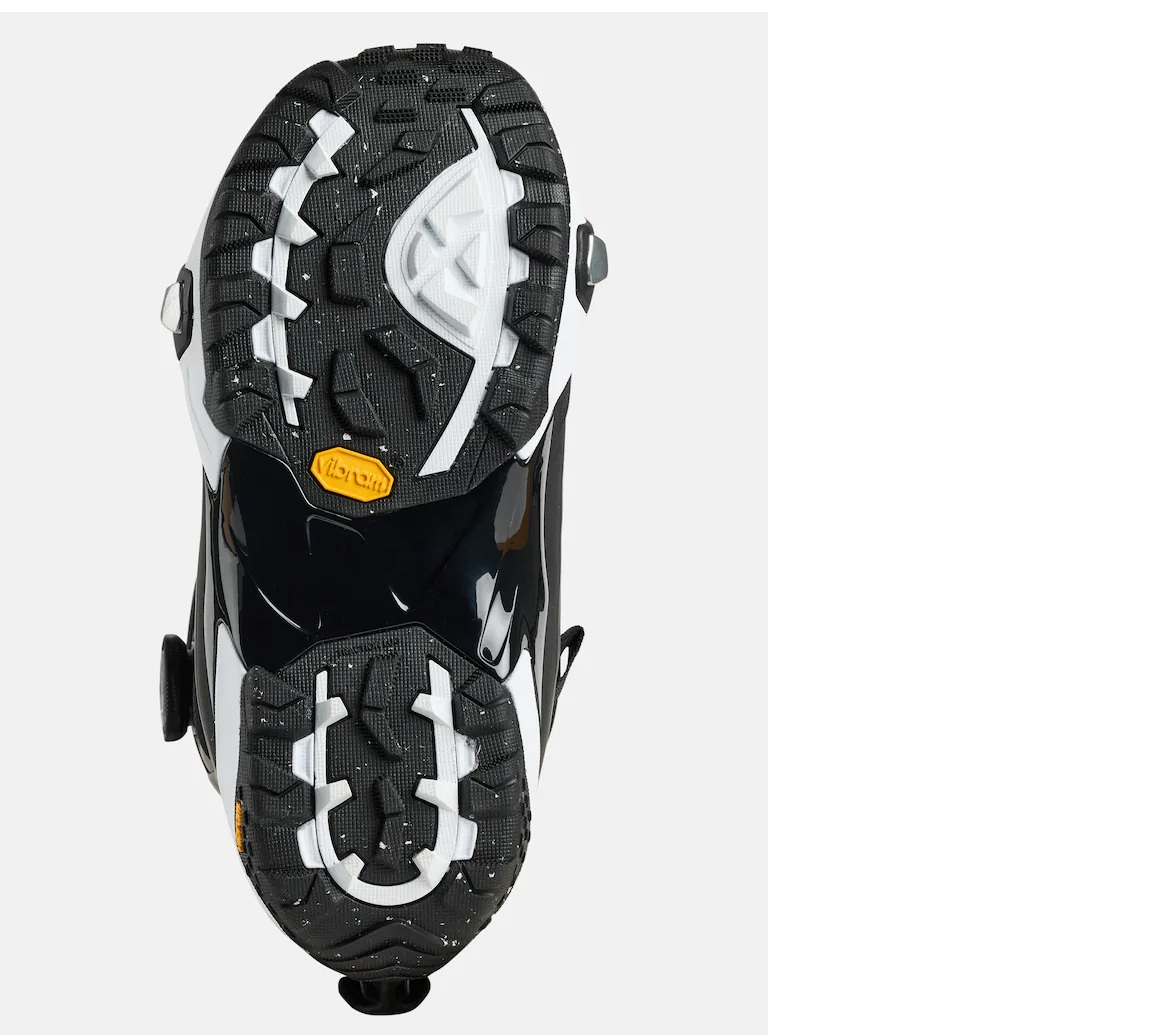 burton-zabaki-highshot-x-wide-step-on-black