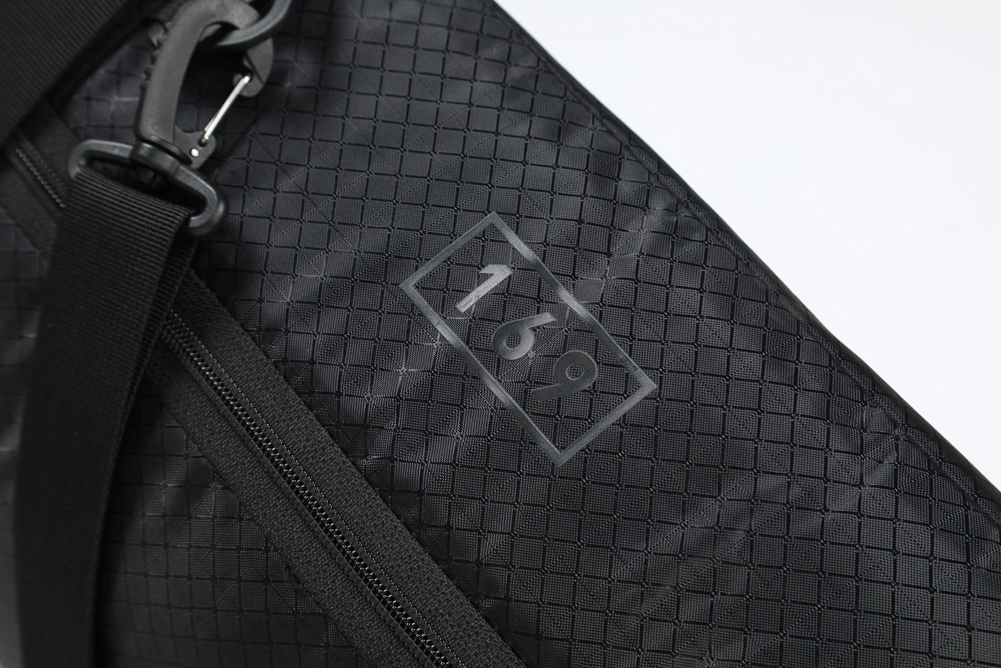 nitro-soma-dela-cargo-169-phantom-black