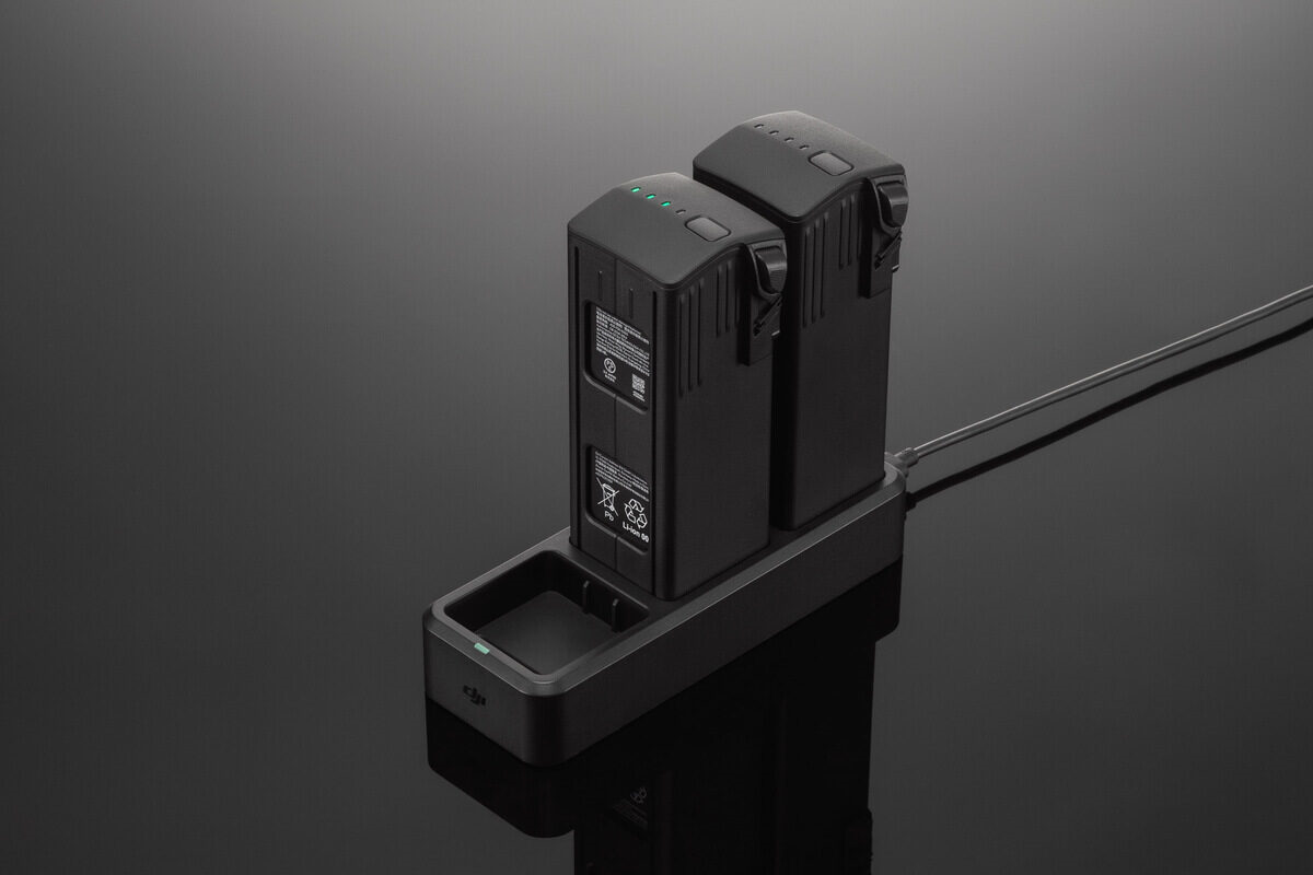 dji-ladetajs-akumulatoram-battery-charging-hub-mavic-3-100w-