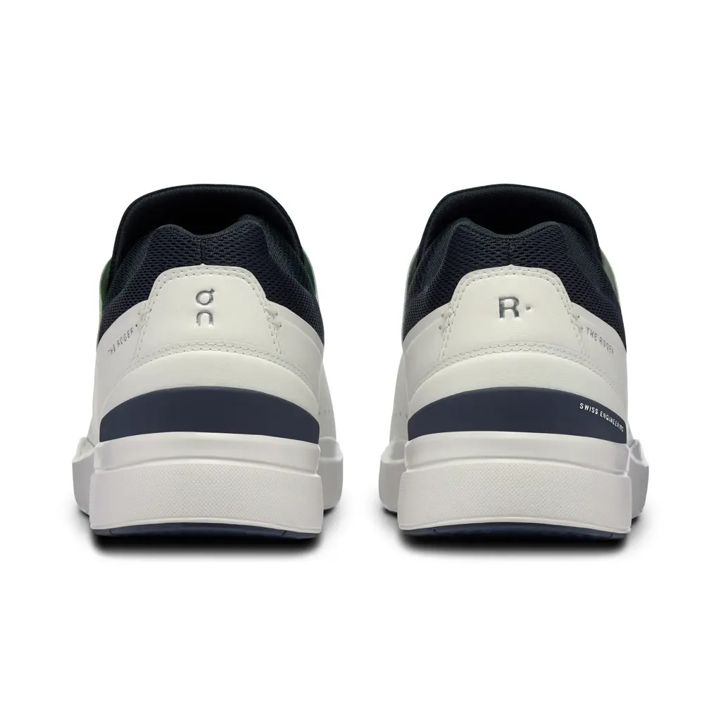 on-apavi-the-roger-advantage-black-white