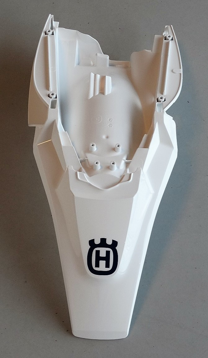 HUSQVARNA plastmasa dubļu sargs aizm TC 65 '17-'19 white