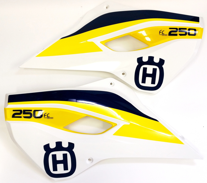 HUSQVARNA plastmasu kompl bākas sāni TC/FC 125/450 '15