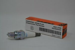 husqvarna-svece-lr8b-tc-50-65-17-23