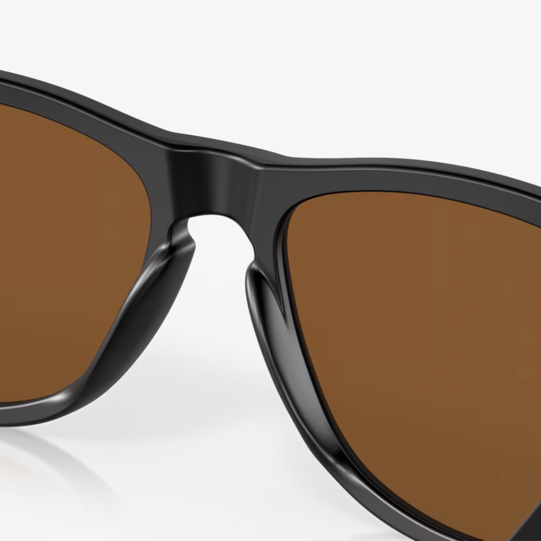 OAKLEY saulesbrilles Frogskins matētas melnas ar prizm violetu