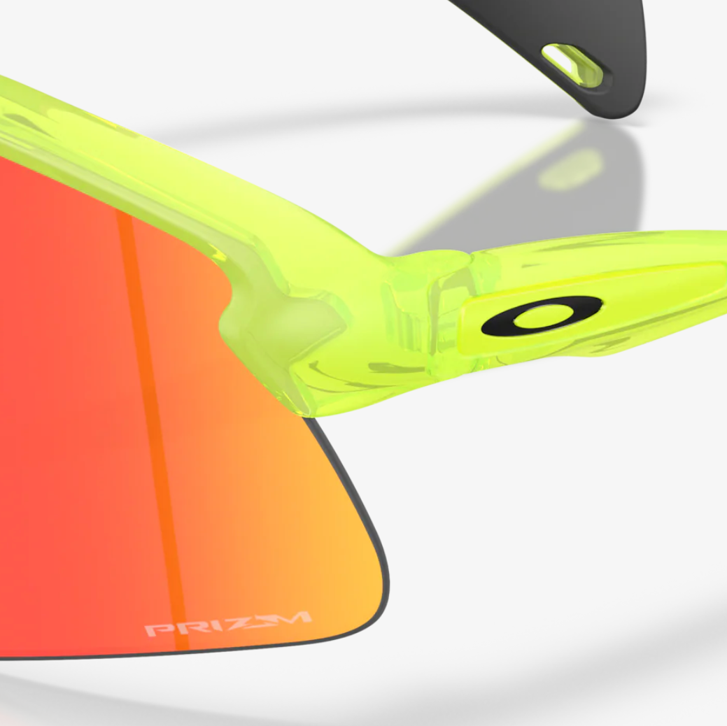 OAKLEY Stunt Devil matētas urāna ar Prizm Ruby saulesbrilles