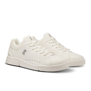 ON apavi The Roger Spin white/black
