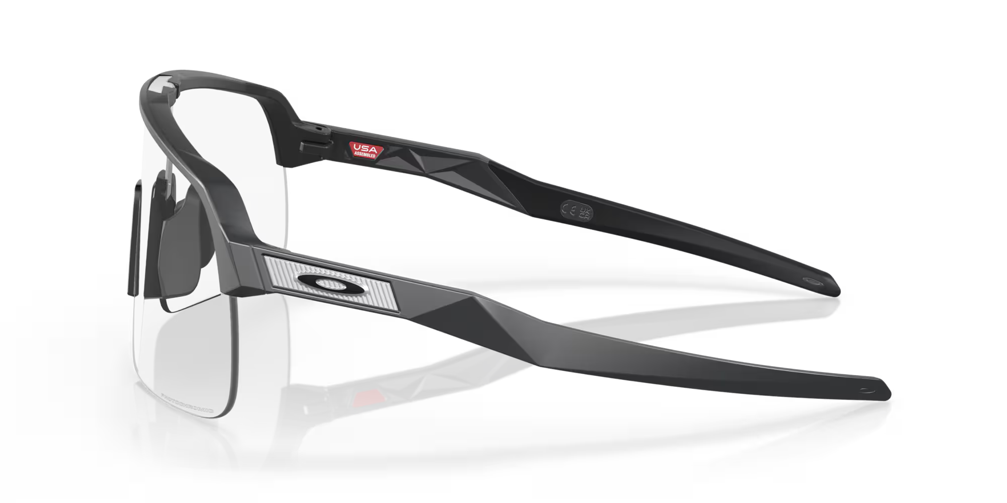 OAKLEY saulesbrilles Sutro Lite Sweep matt black w/clear photochromic